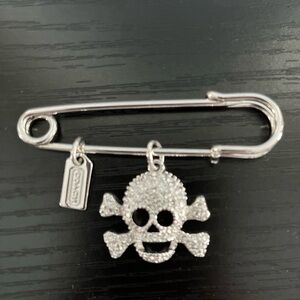 Coach Silver Skull Brooch